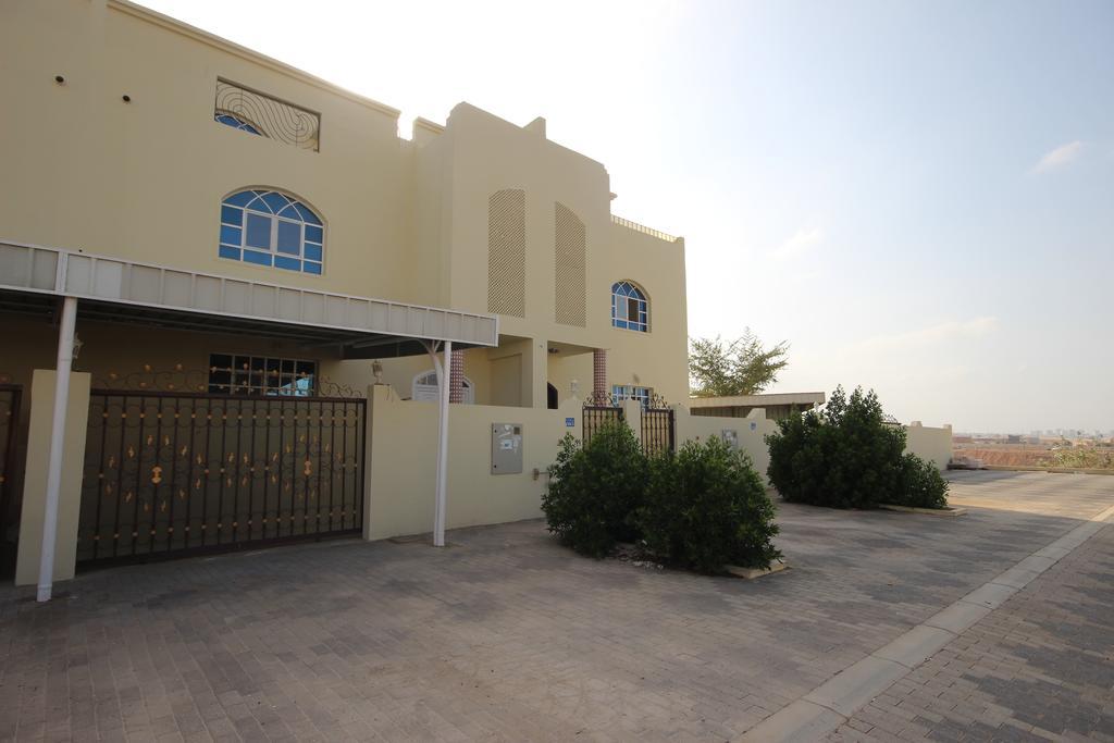 Netalah * Muscat